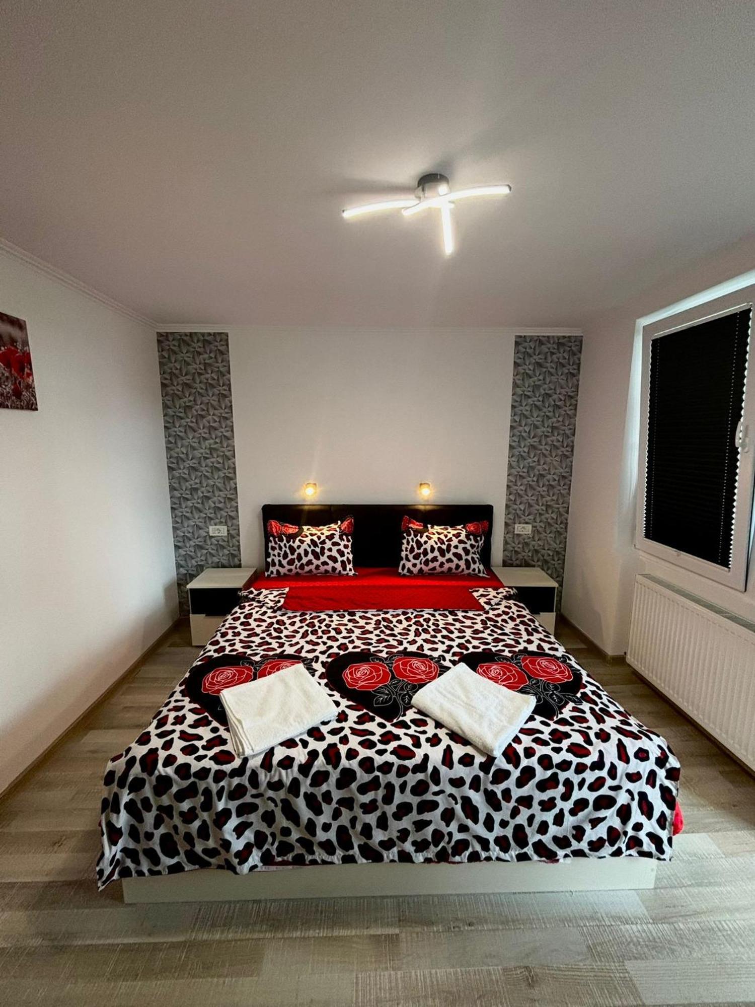 Calypso Rooms ฟาการาช ภายนอก รูปภาพ